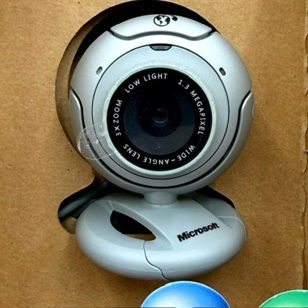 Microsoft LifeCam VX-6000 HD Webcam Wide-Angle Lens 3x Zoom Silver New In Box